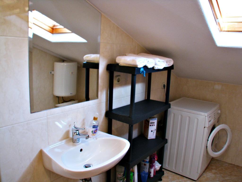 Apartment Martinic Pucisca Δωμάτιο φωτογραφία