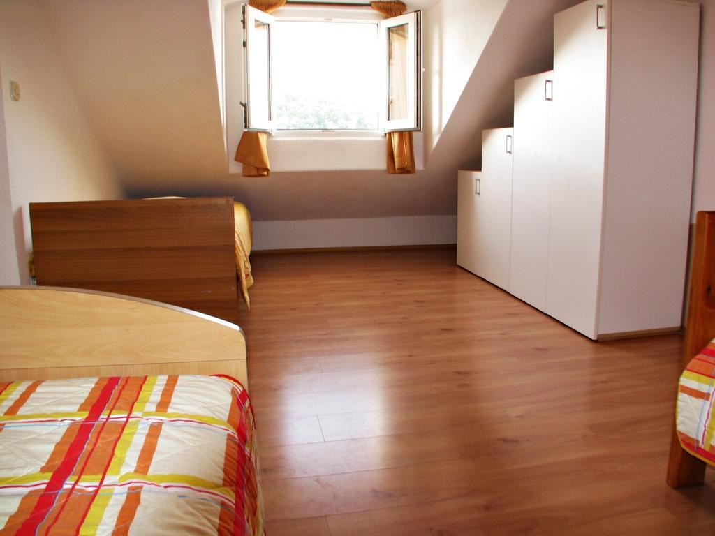 Apartment Martinic Pucisca Δωμάτιο φωτογραφία