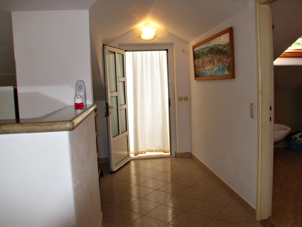Apartment Martinic Pucisca Δωμάτιο φωτογραφία