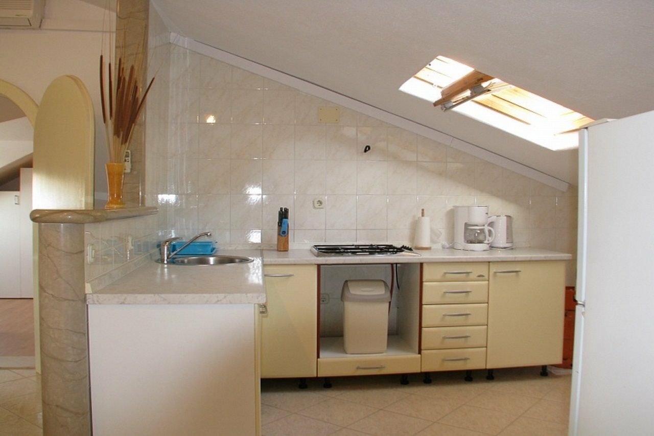 Apartment Martinic Pucisca Εξωτερικό φωτογραφία