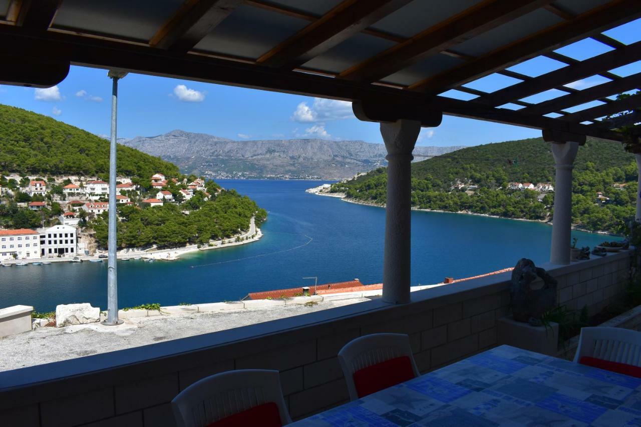 Apartment Martinic Pucisca Εξωτερικό φωτογραφία