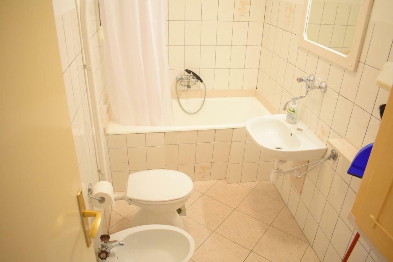 Apartment Martinic Pucisca Εξωτερικό φωτογραφία